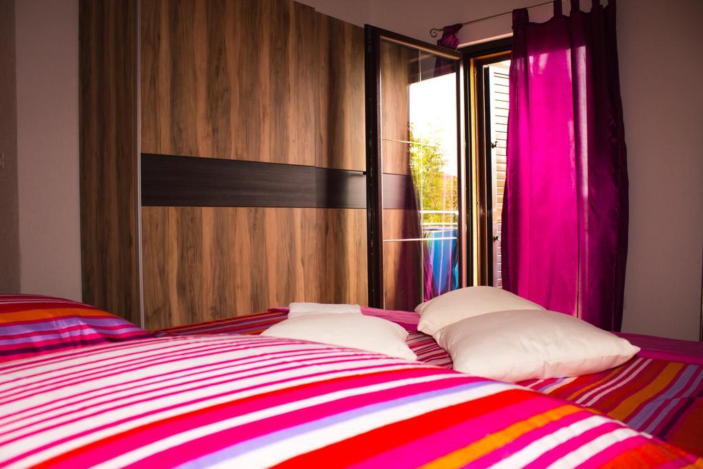 Vasto Apartments Kaštela Cameră foto